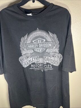 Harley-Davidson Black Tee with Gray Crest Graphic